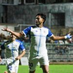 Diego Arias hace historia: Deportes Santa Cruz golea a Curicó Unido con un póker inolvidable